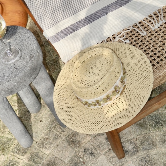 Hat Straw with lace trim and flower embelishment main image 6